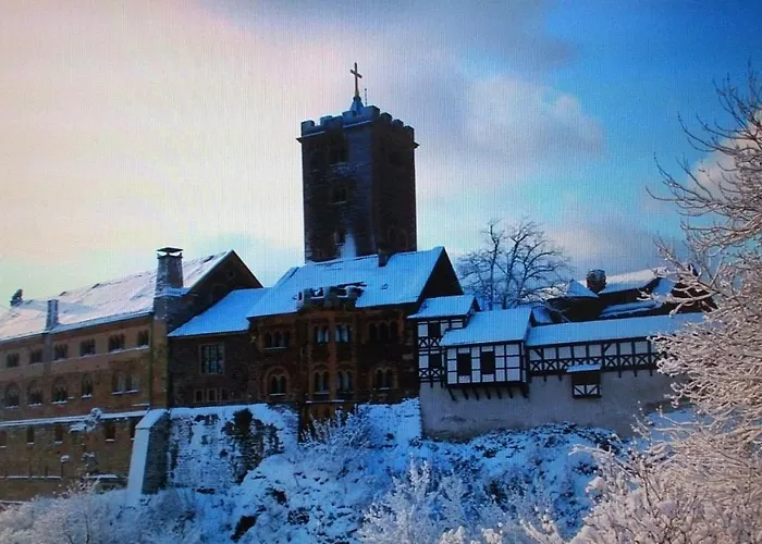 Schoene Aussicht, 70qm, Kontaktloser Check-in Appartement Eisenach