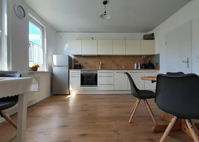 Schoene Aussicht, 70qm, Kontaktloser Check-in * Eisenach